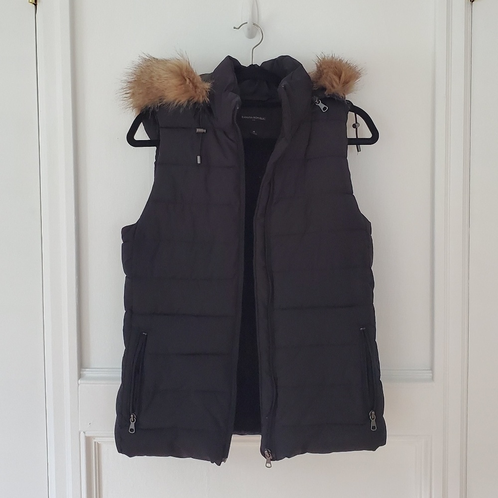 Black M Banana Republic Insulated Vest Fur Hood